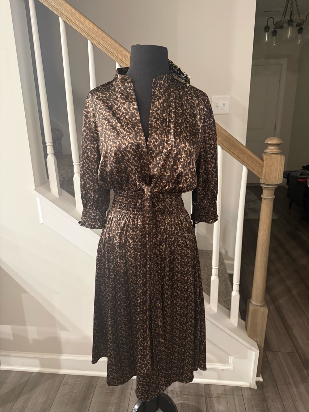 Vertigo Paris Brown Patterned Long Sleeve Midi Dress